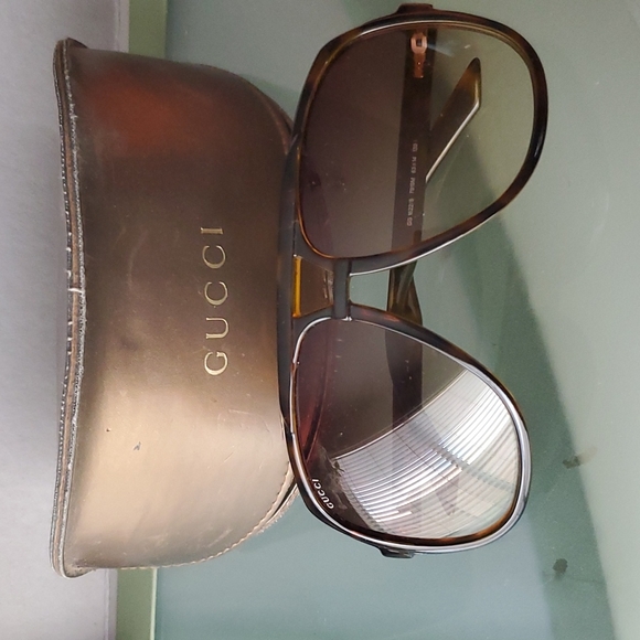 Gucci sunglasses unisex